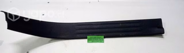 Tapiz Cubre Zocalo Trasero Derecho (RAK108) Renaul