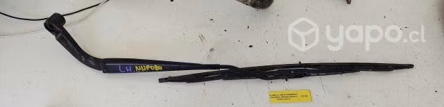 Plumilla Limpia Parabr izq (080) Nissan NP300 LE