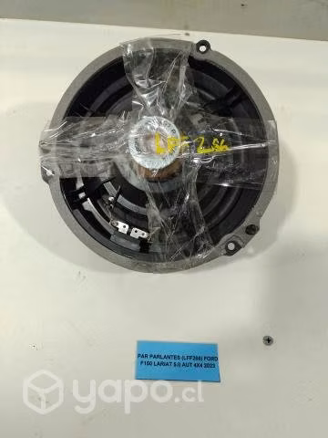 Par Parlantes (LFF266) Ford F150 Lariat 5.0 AUT