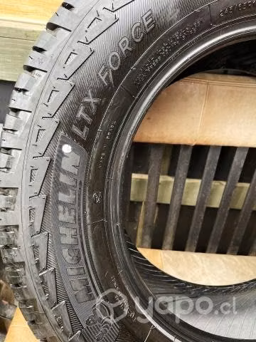 Neumático Michellin 245/65R16