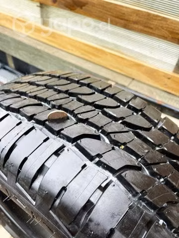 Neumático Michellin 245/65R16 - Imagen 6