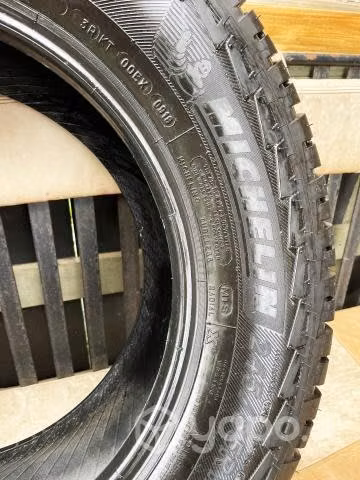 Neumático Michellin 245/65R16 - Imagen 3