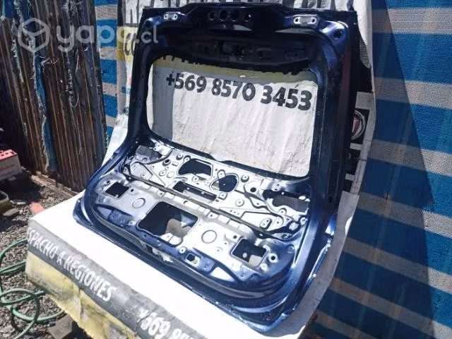 Portalón Toyota RAV4