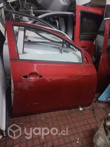 Puerta delantera derecha Nissan versa 2019