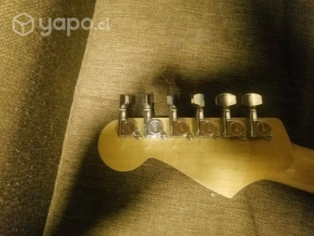 Permuto squier con logo fender