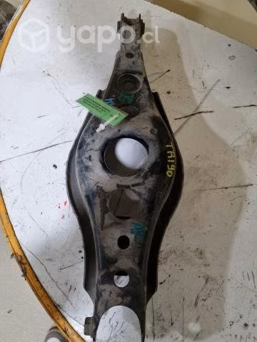 Bandeja inferior trasera der (TR190) Toyota Rav4