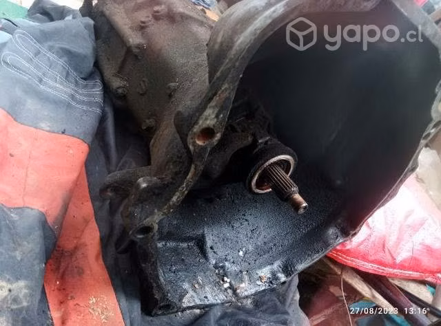 Caja de cambios Kia 2400 al volante exelenteestad