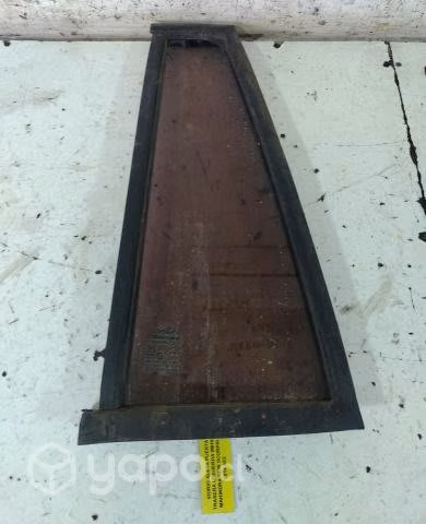 Vidrio Aleta Puerta Trasera Izq Mahindra New Scorp