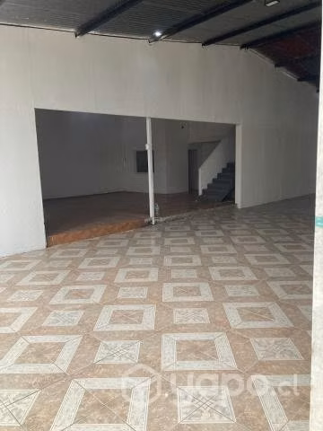 Local comercial multiuso buena ubicación