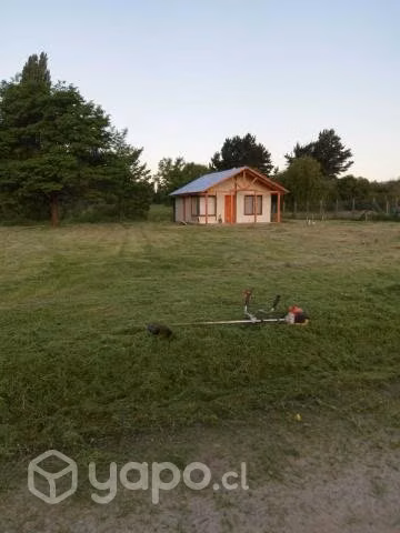 Terreno urbanizado con casa