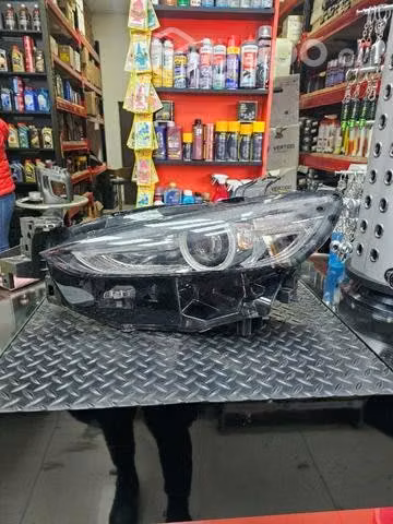 Optico mazda 6 año 2020 original impecable estado