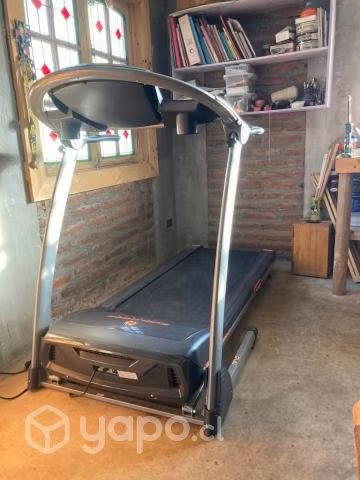 Trotadora Profesional Evolution, Modelo EVO 500T
