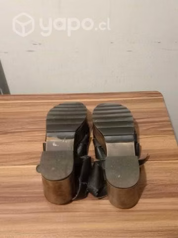 Chalas plartaforma Oposite