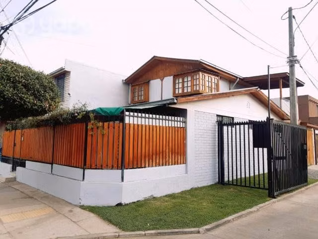 Excelente Casa en Maipú 5 dormitorios