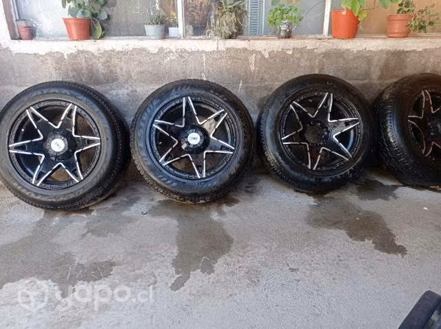 Llantas HCW con neumáticos Deestone aro 17