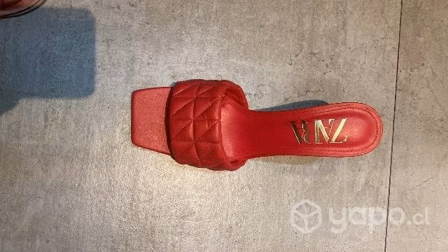 Mulas de mujer Zara