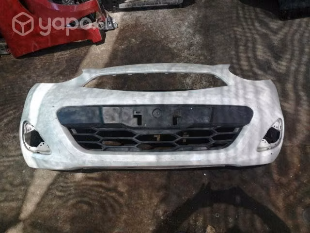 Parachoque delantero nissan march 2017 original