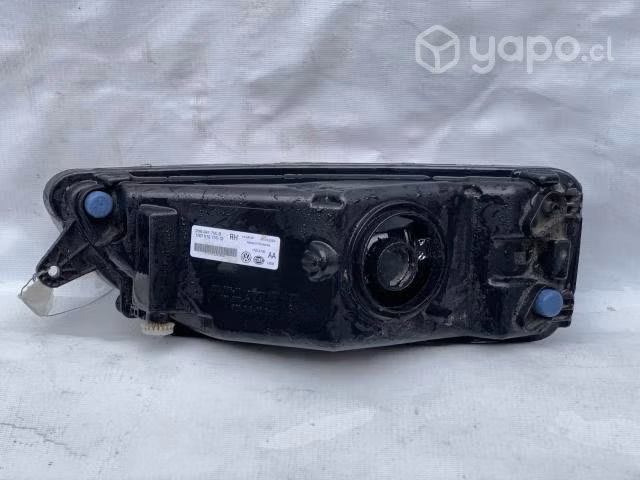 Neblinero derecho Volkswagen AMAROK