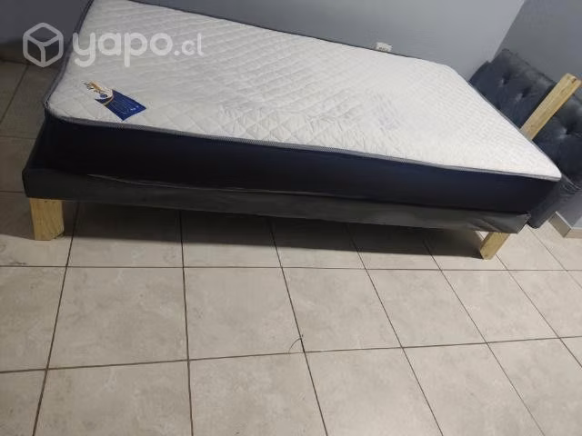 Cama plaza 1/2 casi nueva REMATO!!!