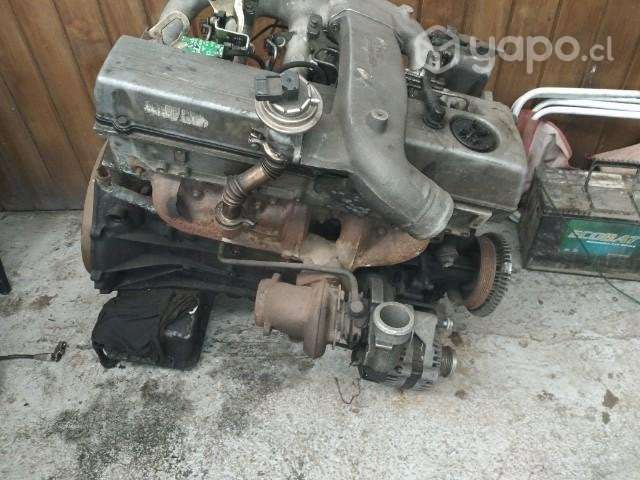 Vendo motor Mercedes turbo diésel - Imagen 3