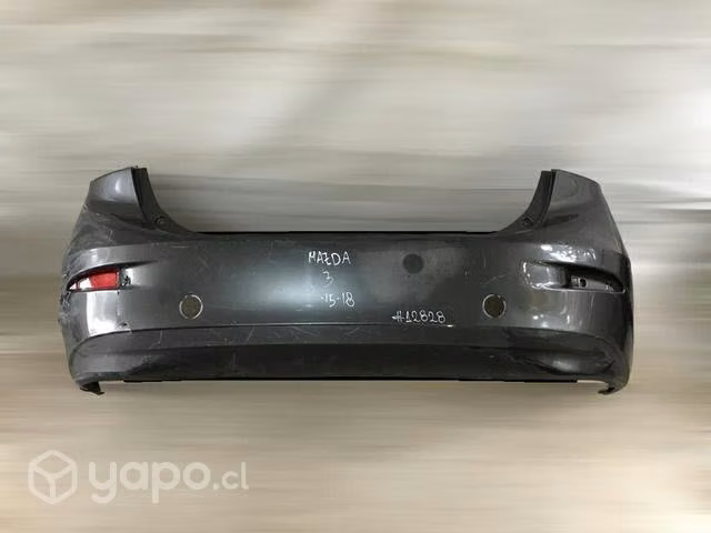 Parachoque trasero Mazda 3 sedan 2015 2018