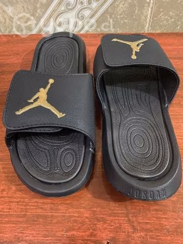 Vendo sandalias jordan - Imagen 4