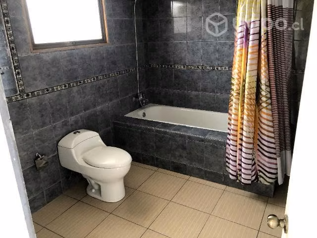 Hermosa casa de 3 pisos