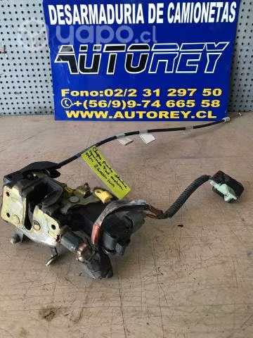 Chapa puerta delantera izquierda Ford Explorer 4.0