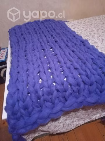Piecera nórdica tejida a mano lana de oveja natura