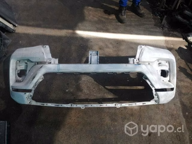 Parachoque delantero toyota fortuner original