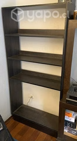 Estante de madera