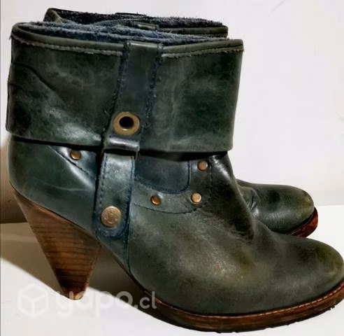 Botas Dama, Exótica, Talla 39