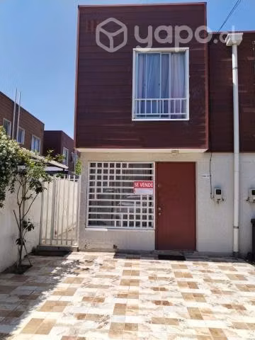 Casa Quilicura Valle Lo Campino de 2 pisos 3D 1B