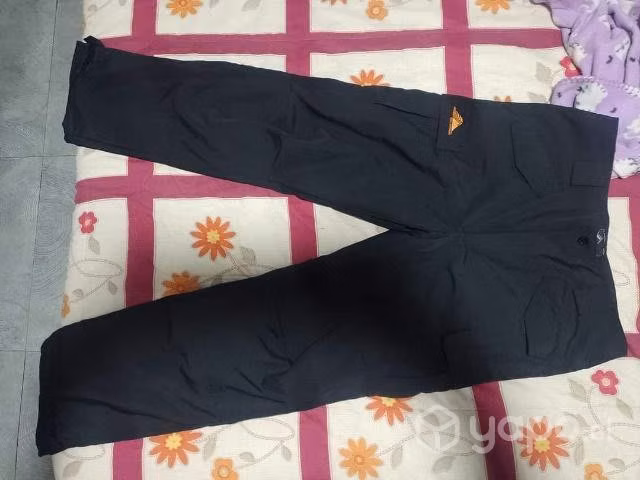 Pantalón de hombre