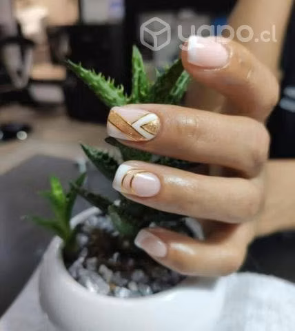 Yanethnails