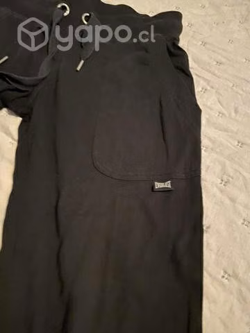 Pantalón buzo delgado everlast