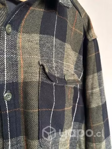 Camisa Franela Mountain Hardwear talla XL hombre