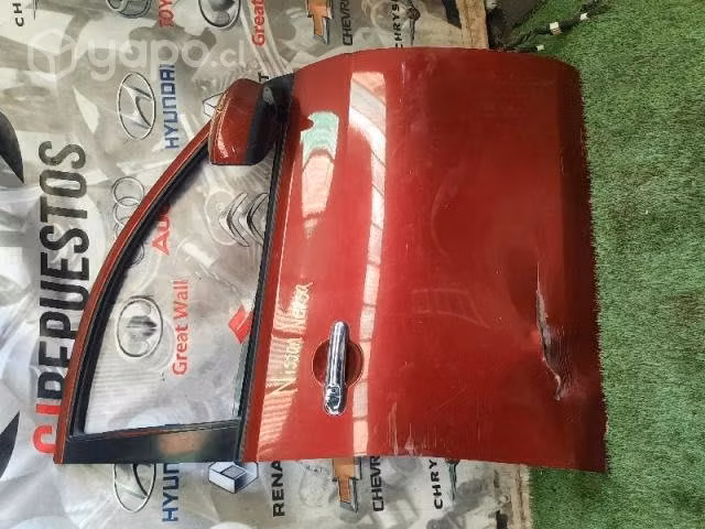 Puerta delantera derecha lata nissan versa 20