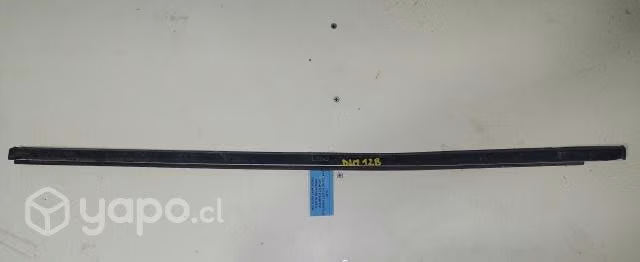 Moldura Lame Vidrio Puerta Delantera Izq Mitsubish