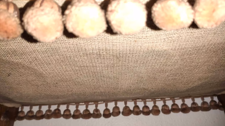 Banqueta de madera antigua - Imagen 3