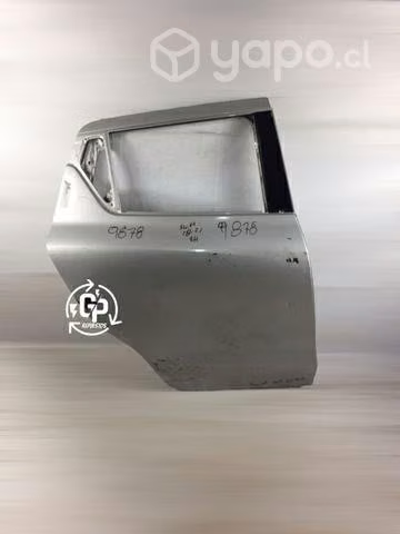 Puerta trasera rh Suzuki Swift 2018-2021