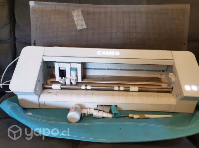 Silhouette Cameo 4