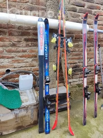 Tres juegos de esqui marca Head