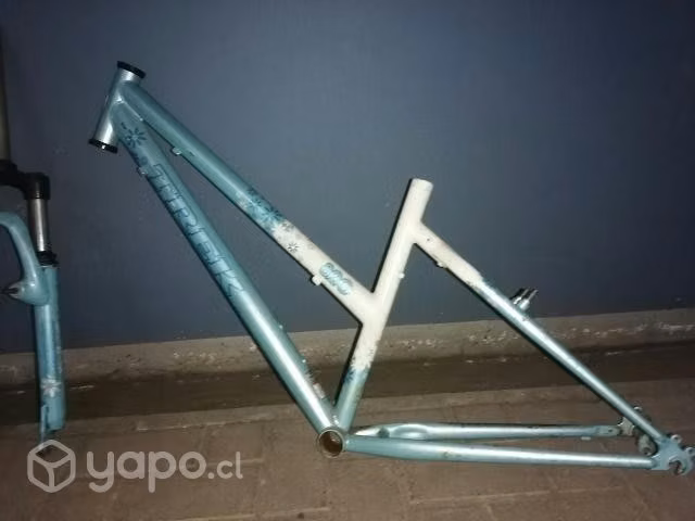 Se vende marco y horquilla Trek
