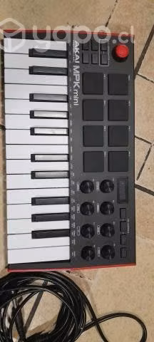 TECLADO AKAI mpkmini - Imagen 4