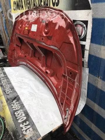 Capot Nissan Versa