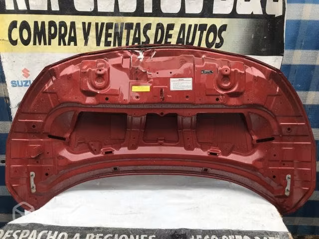 Capot Nissan Versa