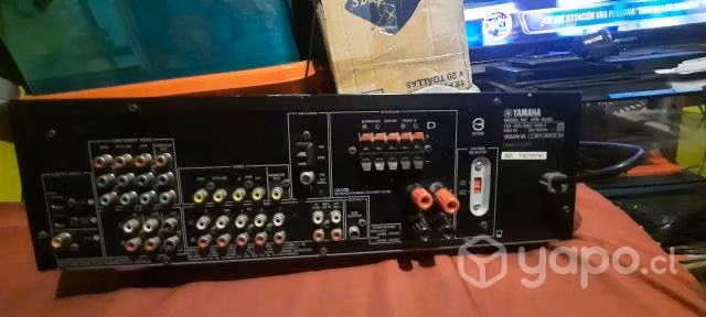 Receiver yamaha 13 años guardado prácticamente nue