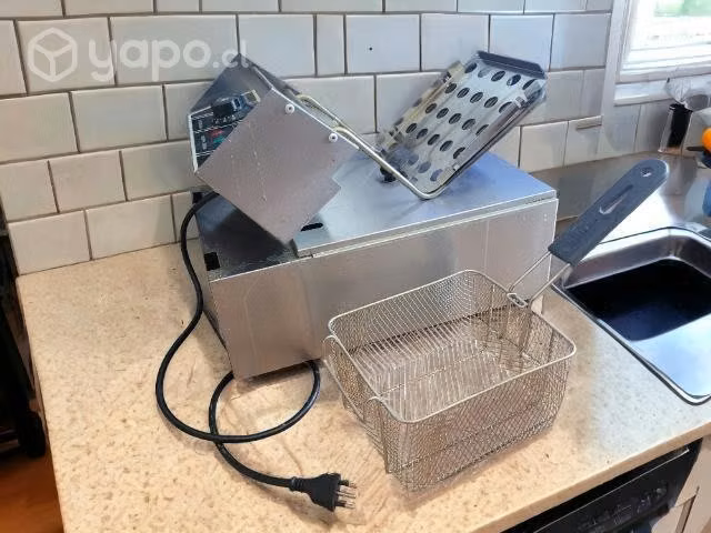 Cocina a gas + freidora electrica
