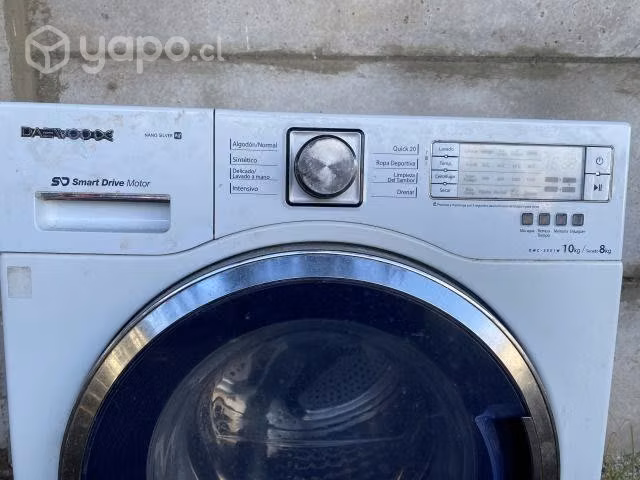 Lavadora y secadora marca Daewo